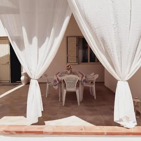 Maison Blanc Avola